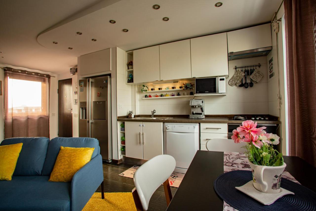 Amo Bucharest Apartment Luaran gambar